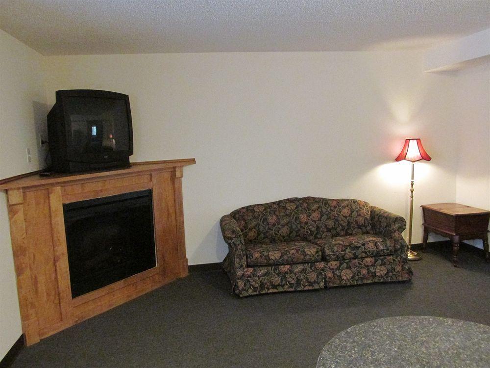 High Falls Inn & Suites Eksteriør billede